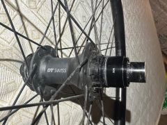 Dt swiss kolesa gravel