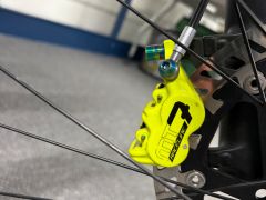 Magura MT7 Raceline edition + páčky OAK components