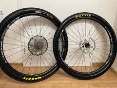 Nová zapletená kola 29 boost centerlock