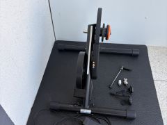 Trenažér Van Rysel D100 Zwift Cog&amp;Click