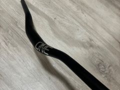 Řídítka OneUp Alloy - 760 mm