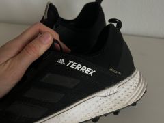 Tenisky Adidas Terre