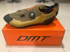 DMT Km30 tretry, hnedá, EU 46