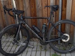 Bianchi Sprint Carbon Disc 105 + karbónové kolesá Tyro