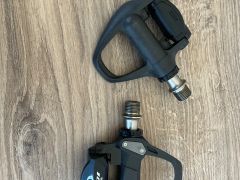 Predám pedále Shimano 105
