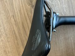 Selle San Marco Shortfit 2.0 Supercomfort Open-Fit Racing L3-Wide sedlo, 155 mm
