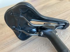 Selle San Marco Shortfit 2.0 Supercomfort Open-Fit Racing L3-Wide sedlo, 155 mm