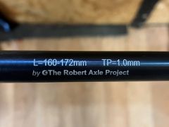 Thule adaptér závesu pre pevné 12mm osi Thru Axle Syntace M12 x 1.0mm L-160-172mm