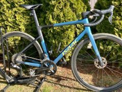 Predané Cestný bicykel Isaac Boson Disc Satin BlueGold 2023 Carbon M