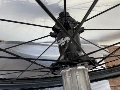 Vision Metron 81, galuskove, zadne, orech Shimano HG, kotuc.