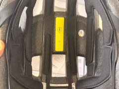 POC Omne Air Resistance Mips Integra