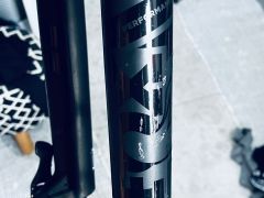 Fox 36 performance grip 150