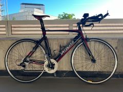 Predám v dobrom stave servisovaný aerodynamický bicykel Specialized Shiv Elit