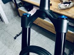 Fox 36 performance grip 150