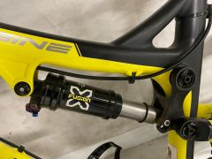 Intense Carbine 275 (karbonový trail bike)