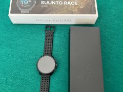 Suunto race