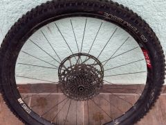 Celoodpruženy bicykel YT