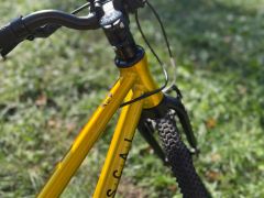 Rascal 16 Gold ľahký detský bicykel