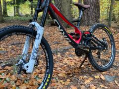 Downhill Specialized Demo 8 Carbon