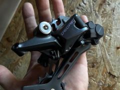 Zadný prehadzovač shimano Deore 6100