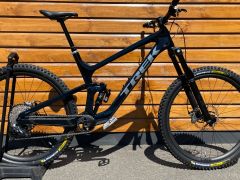 Zánovní Trek Slash vel.XL + 95% ochranný polep