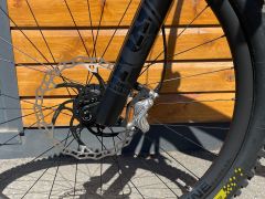 Zánovní Trek Slash vel.XL + 95% ochranný polep