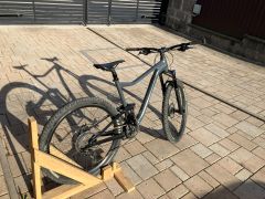 Predám trailový bike Giant