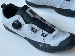 Fizik Terra Atlas tretry, grey/black, EU 42