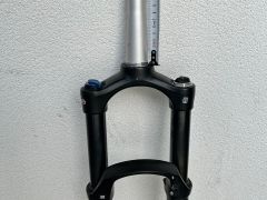 Vzduchova vidlica SR Suntour XCR 140mm