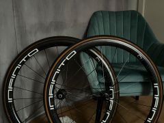 Cestné karbónové kolesá - Infinito