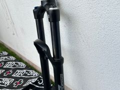 Vzduchova vidlica SR Suntour XCR 140mm