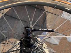 Karbónové galúskové kolesá - PlanetX 60mm