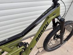 Radon Jab 9.0 Celokarbón