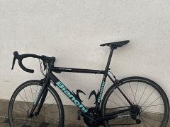 Bianchi freccia celeste