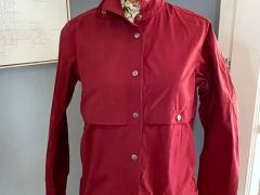 Dámska bunda ikonickych značiek Spec/Fjallraven