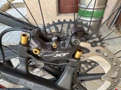 Predám brzdy shimano xt br 8120