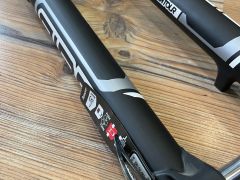 SR Suntour 27,5" Aion RC 160mm