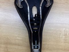 Brooks B17 narrow carved