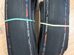 Schwalbe G-One Speed 700x35C Evolution Addix Speedgrip plášť, Tle, kevlar