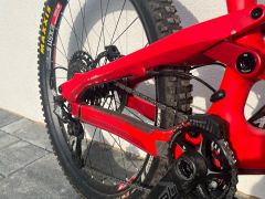 YT Capra CF Pro Race