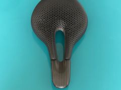 Ginger Prtn 3D sedlo 151 mm, pouze 95 gramů