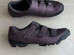 Tretry Shimano Xc100
