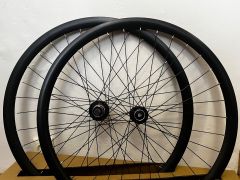 Zapletená gravel kola Remerx / Novatec
