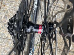 Zapletené kolo Dt-Swiss