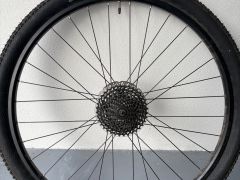 Predám zánovné zadné koleso 29" Schürmann / Continental + 10sp  Sram