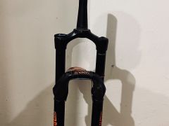 Rockshox Yari 29 boost