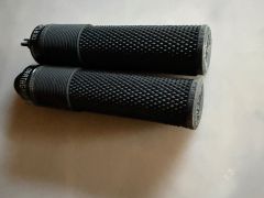 DMR Deathgrip Gripy Flangeless - Black Thick