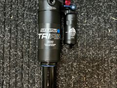 Sr Suntour TriAir  trunion 225x75