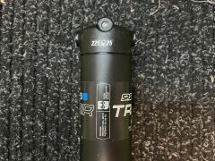 Sr Suntour TriAir 225x75 trunion