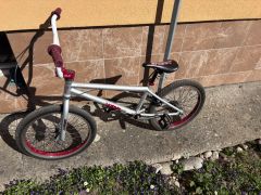 Freestyle bicykel DHS Jumper 20"